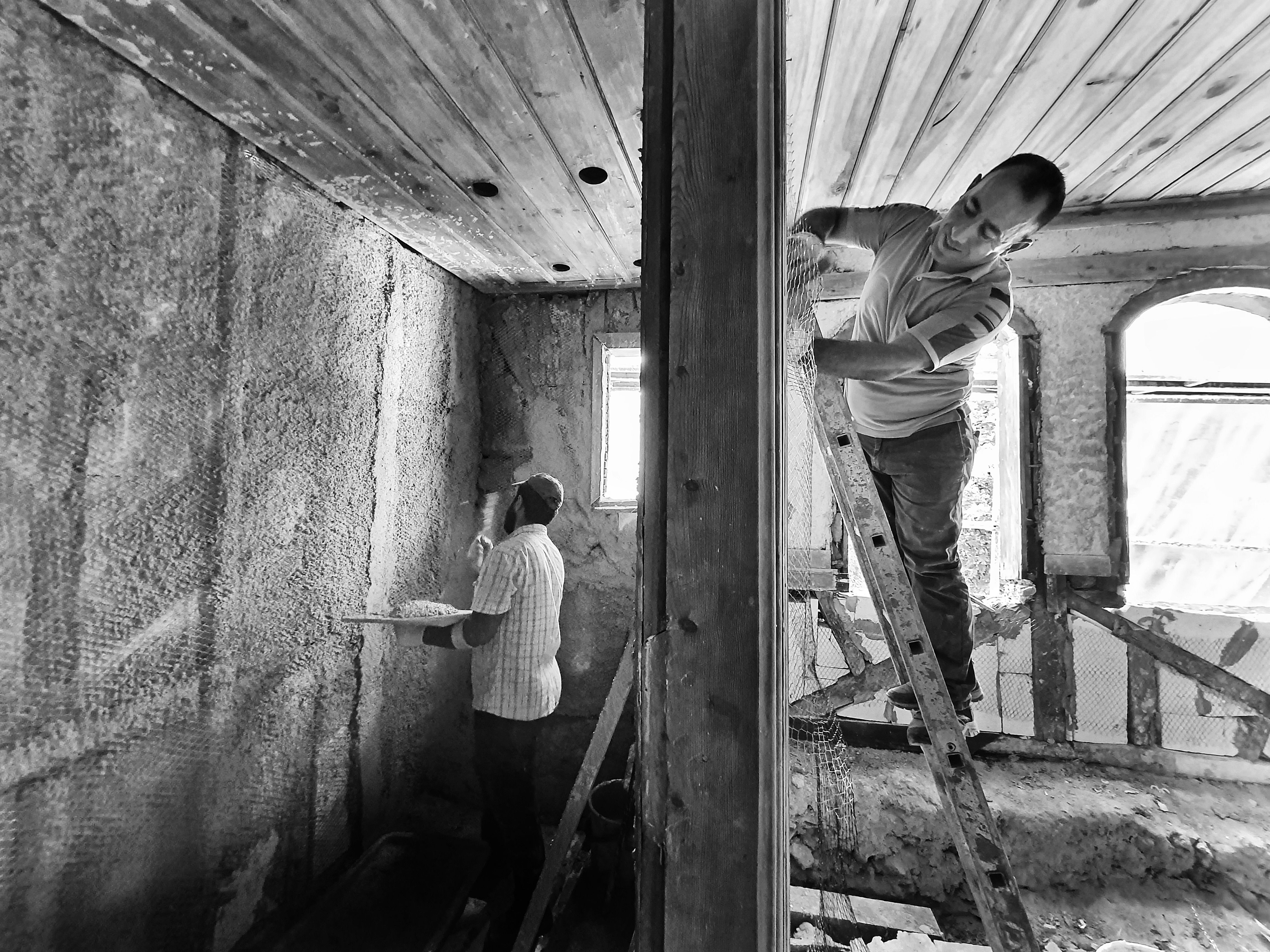 Wall plastering for smooth finish